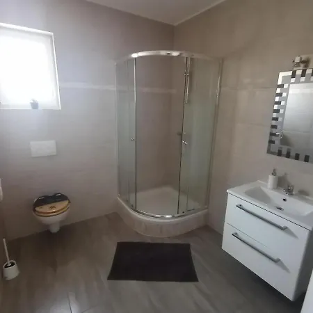 Marie 5-sterne Villa Kornić